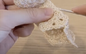 編み方２．モチーフをつなげながら編む